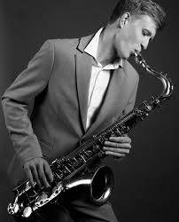 SAXOPHONISTE Saint Maximin la Sainte Baume DOMAS DRINGELIS TENOR SAX